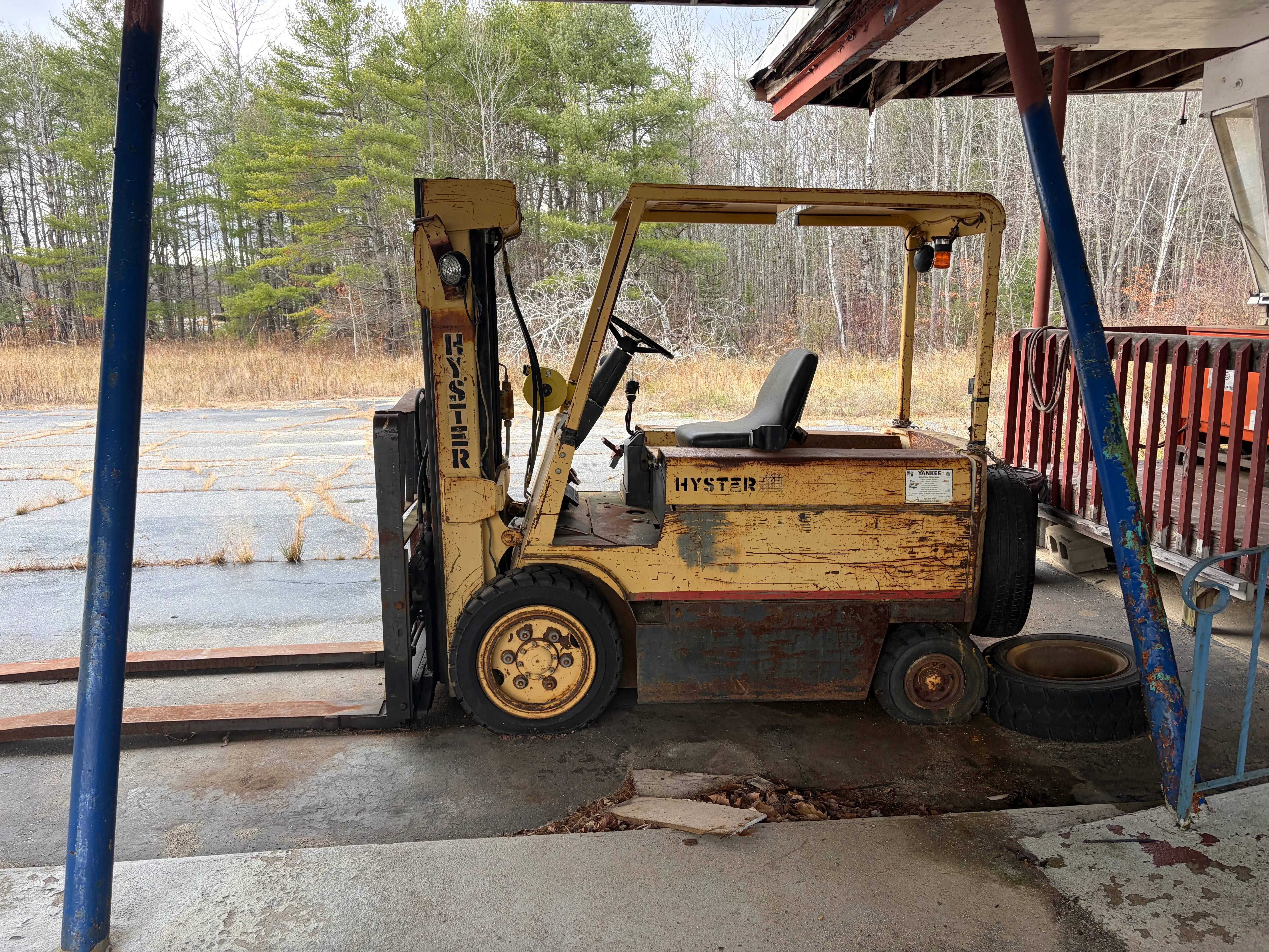 Vintage Hyster Forklift - Cushion Tire - As-Is for Parts or Project